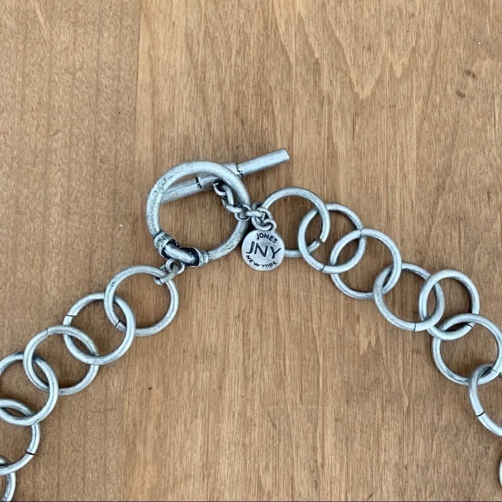 Jones New York brushed metal necklace - Picture 3 of 3